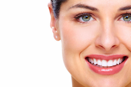 3 Benefits Of Pro Teeth Whitening This Season